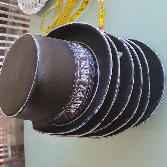 Happy new years. Lighted top hat..nwt. - Picture 4 of 7